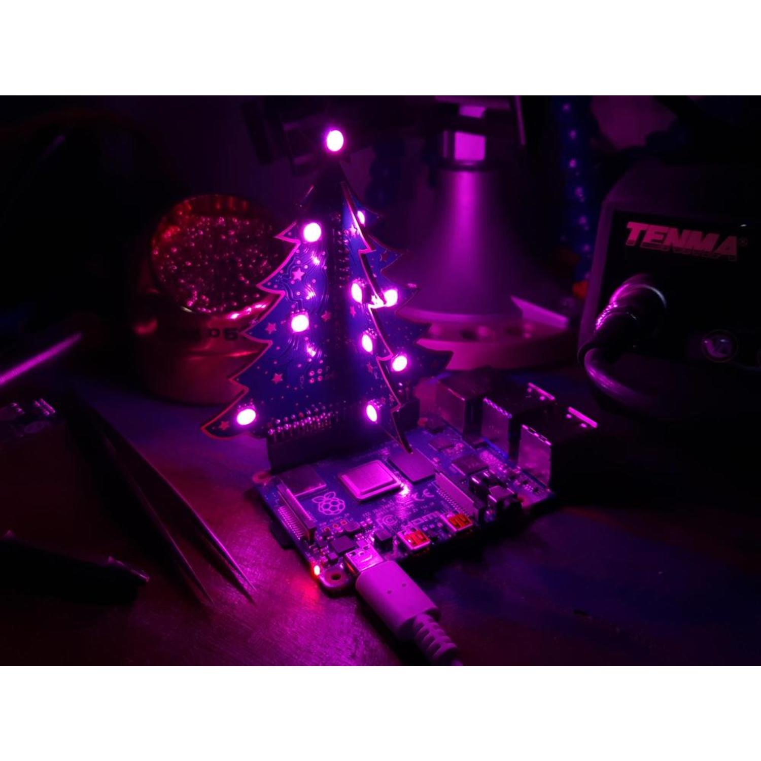 3D RGB Xmas Tree for Raspberry Pi